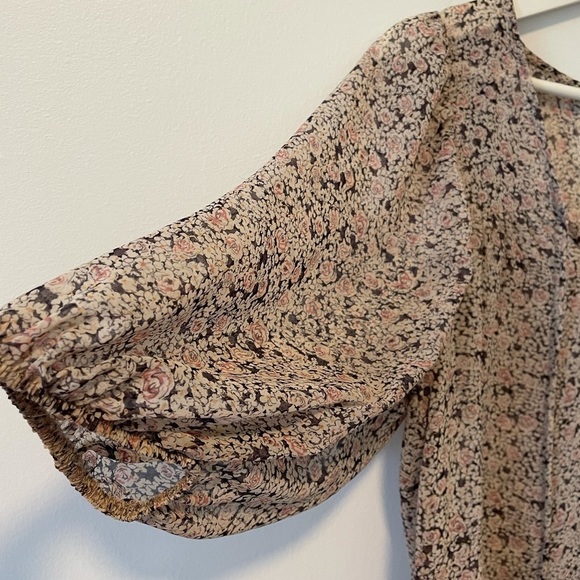 Everly Floral Tunic - Picture 3 of 12